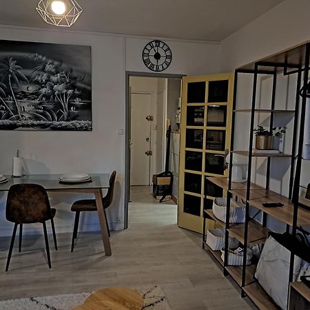 Tout Confort - Clim- Salle De Bain Commune Nîmes Dış mekan fotoğraf