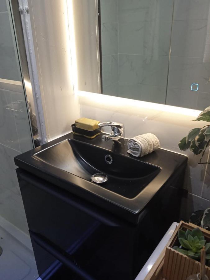 Tout Confort - Clim- Salle De Bain Commune Nîmes Dış mekan fotoğraf