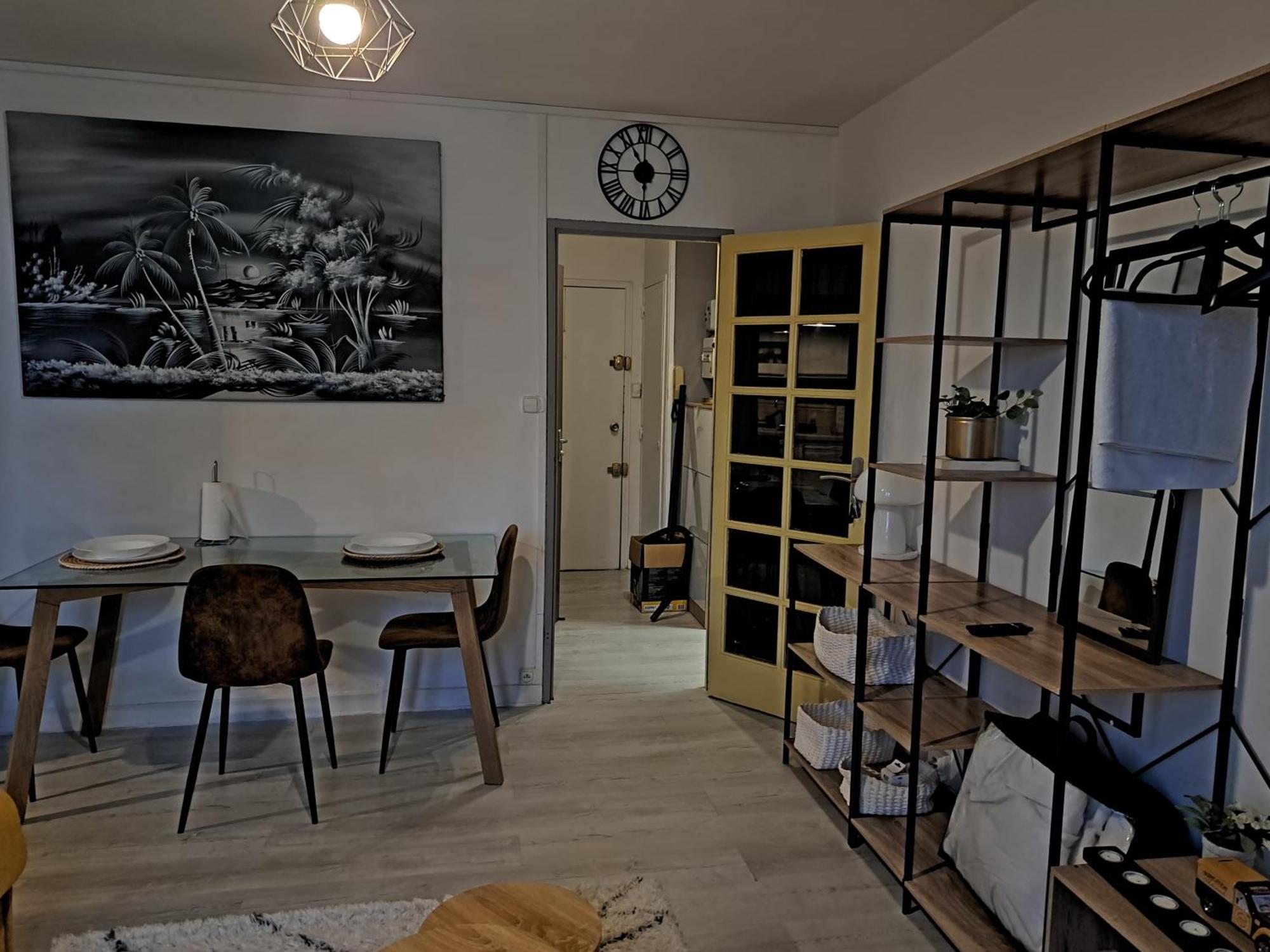 Tout Confort - Clim- Salle De Bain Commune Nîmes Dış mekan fotoğraf