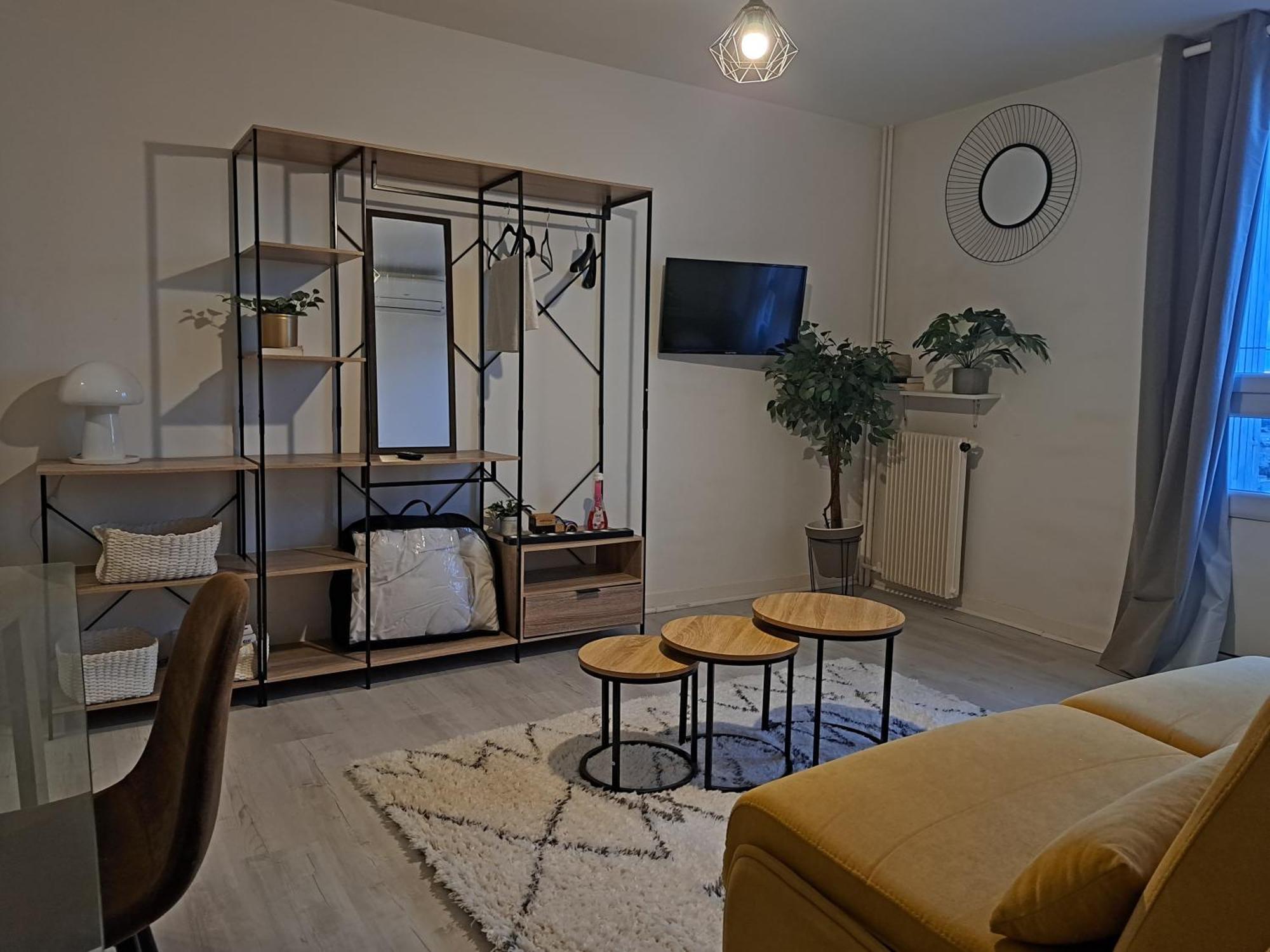 Tout Confort - Clim- Salle De Bain Commune Nîmes Dış mekan fotoğraf